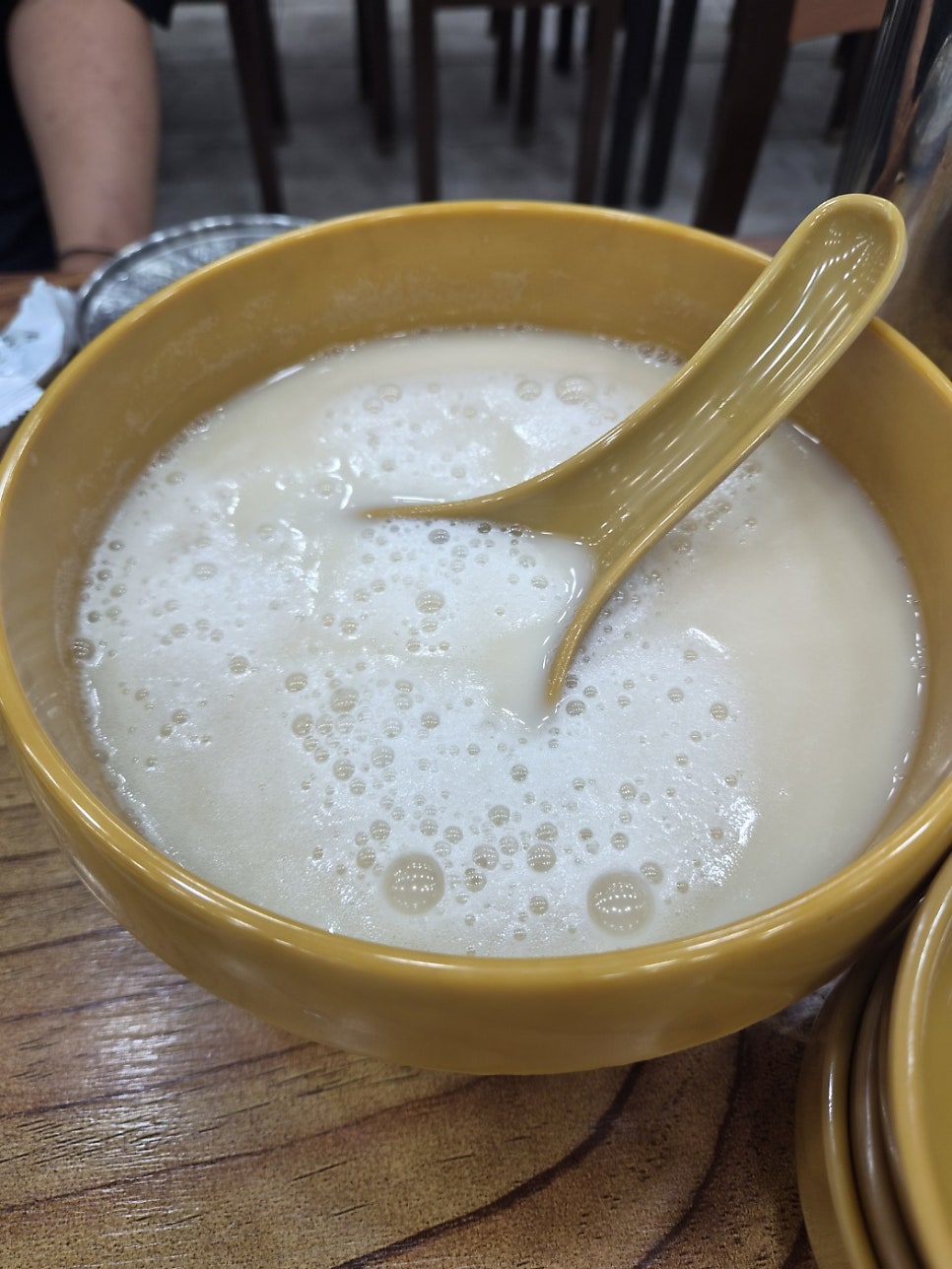 조개 맛이 살아있는 한 그릇.