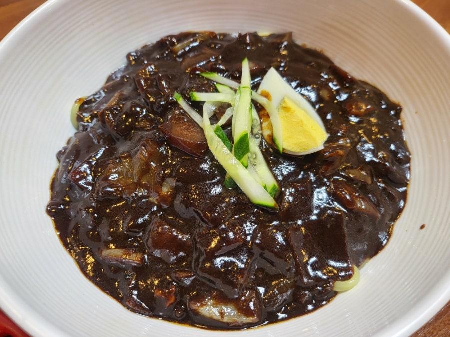 진한 옛날 짜장면