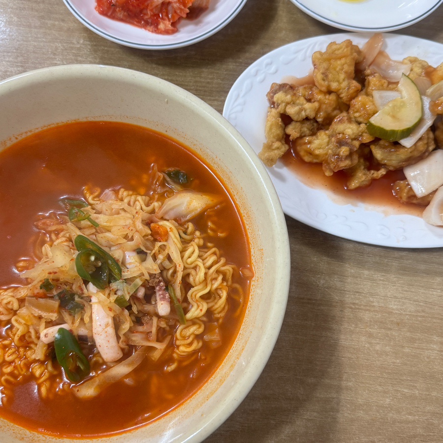 익산역 도보권, 중앙시장 골목 4천원 탕수육집 '대일분식'