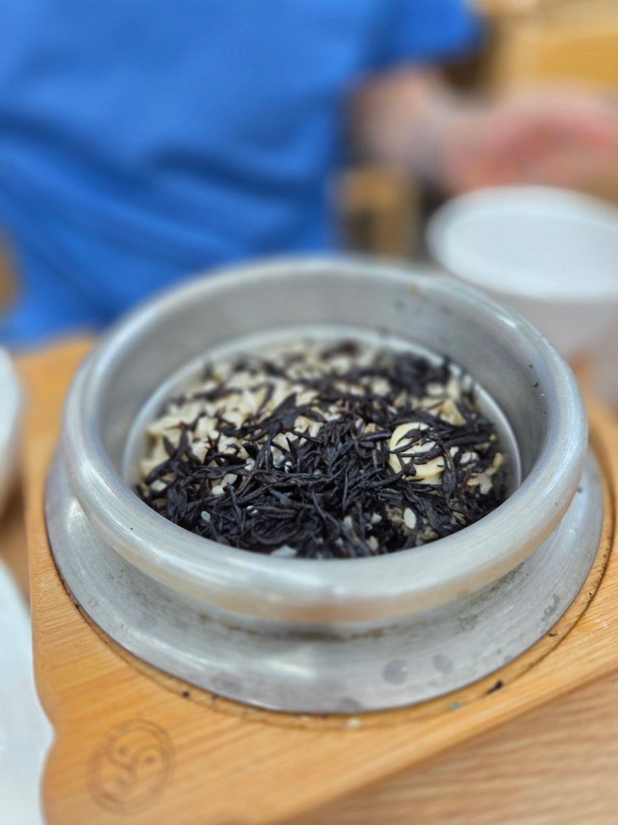 꽃피는 진도 솥밥 반찬