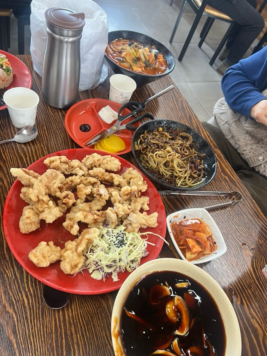 진도대교와 명량해상케이블카의 전망