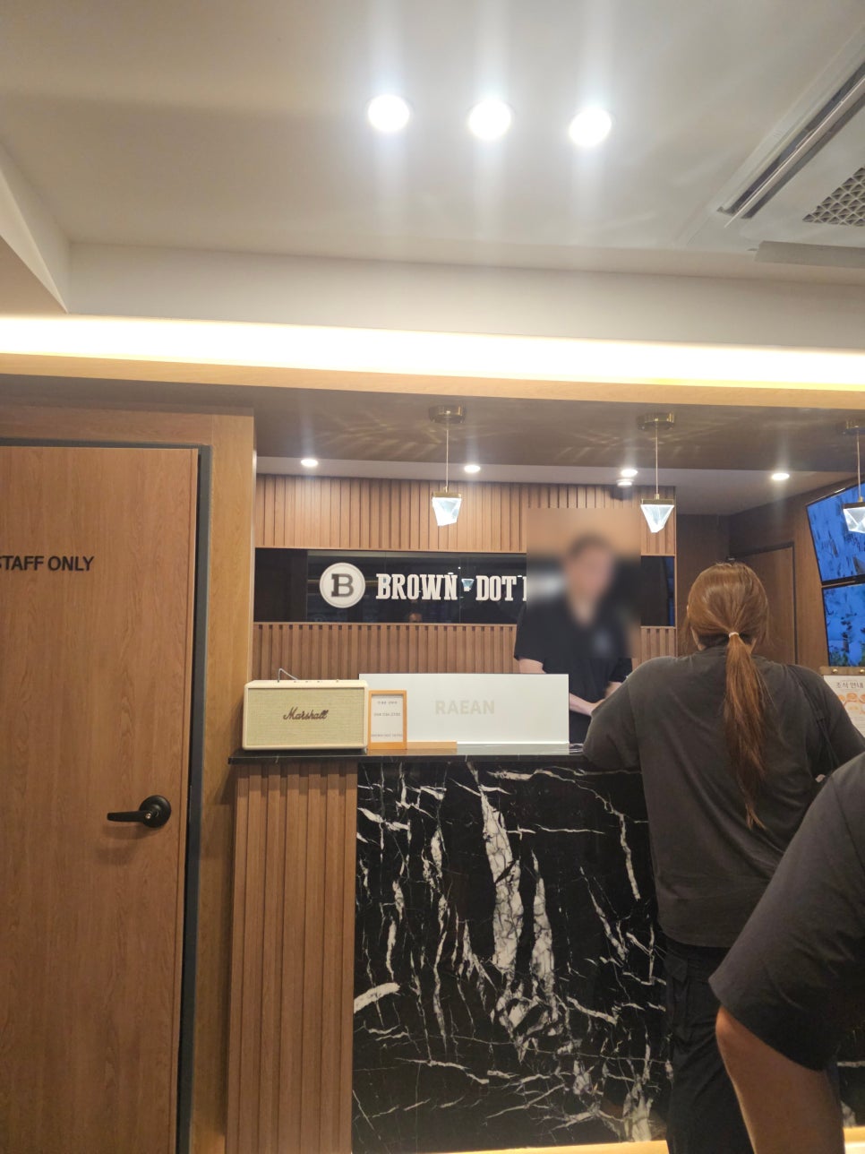 상주 브라운도트 호텔 & 카이저호텔, 깔끔한 시내 숙소 2곳