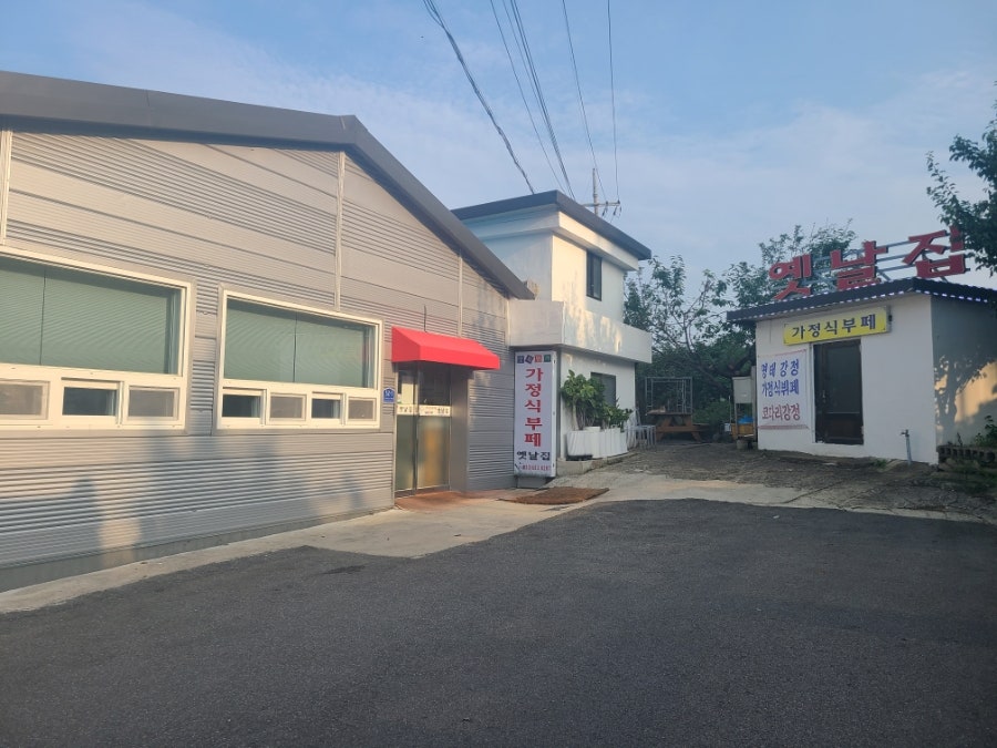 매장 내부 좌석 모습
