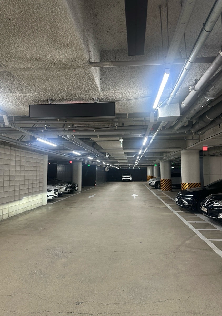 SETT 지하주차장